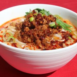 台湾ラーメン（担々麵）