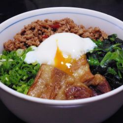 京だし仕立てのまぜそば