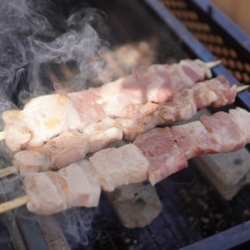 養豚家の焼く豚串焼き