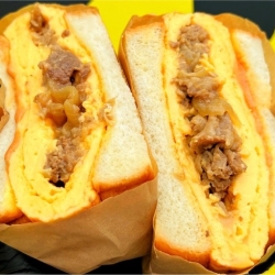 厚焼きたまごサンド