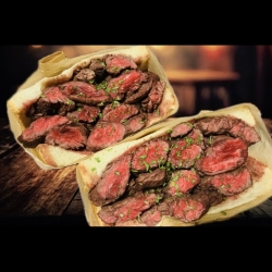 極厚肉ビーフサンド