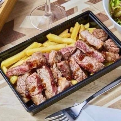 1ポンドステーキ専門店