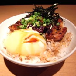 温玉 鶏まぶし丼