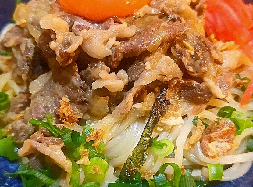 マゼソバザホルモン