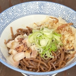 れんこん麺のあぶら麺(そば)