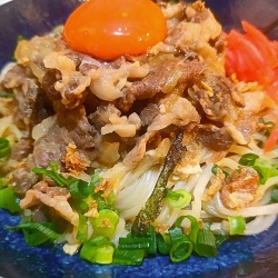 マゼソバザホルモン