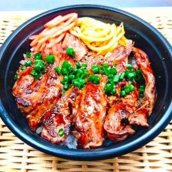 牛やわらかハラミ丼