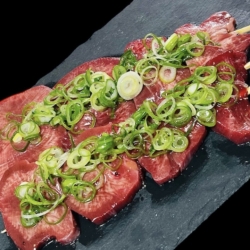 大トロ牛タン串