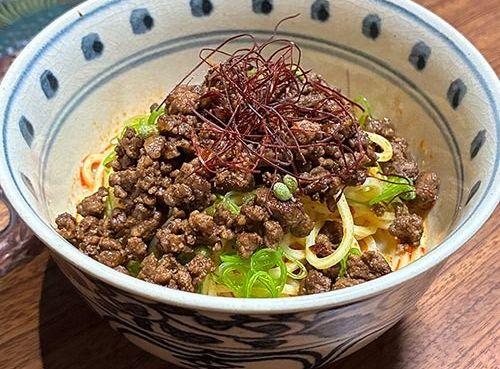 広島流ジビエ汁なし担々麺（猪