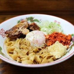 極太平打ち純手揉み麺 スタタマ！
