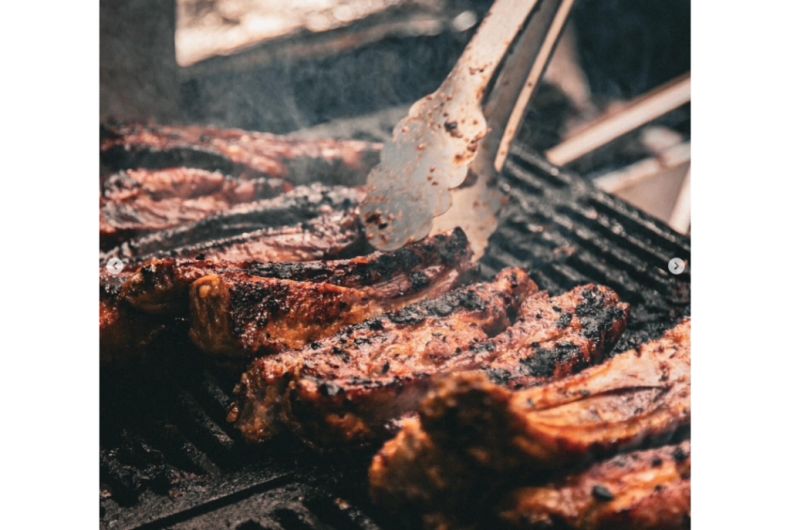 BBQスペアリブ バーチーズ
