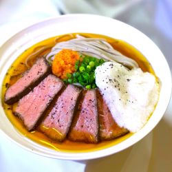 牛とろ冷やし蕎麦