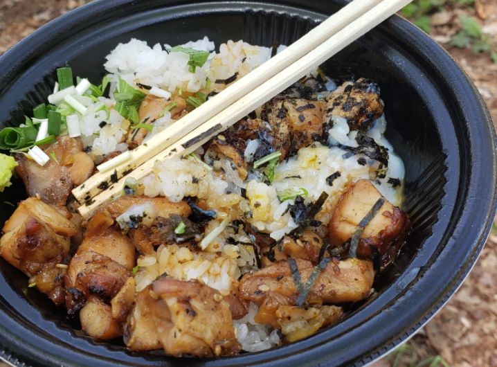 炭火焼 鶏まぶし丼　オルガン
