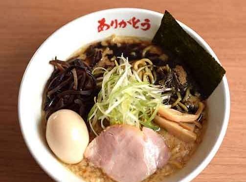 魚介とんこつラーメン味付け玉子のせ