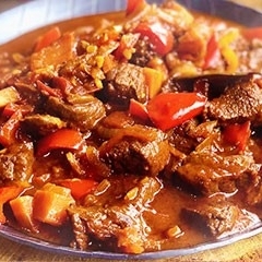 ベルリン グヤーシュ