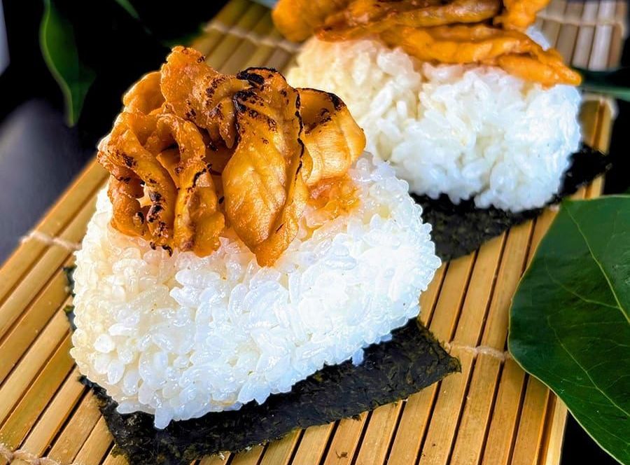 とげ塩お結びと焼きふぐ