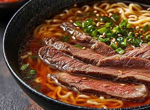 牛肉麺(温・冷)