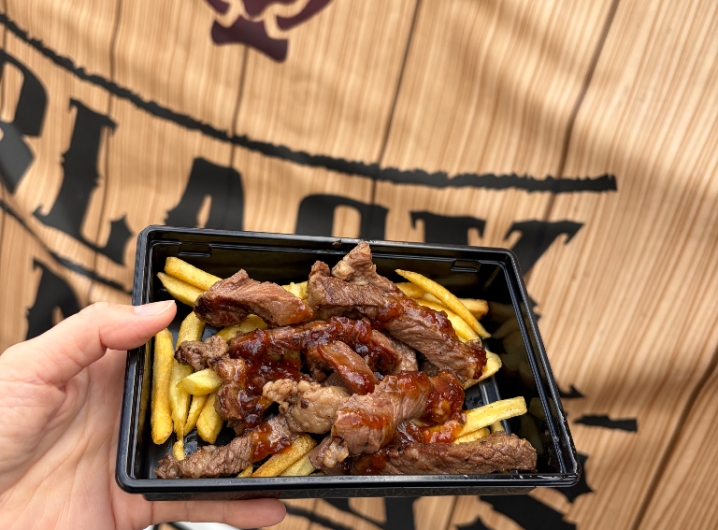 1ポンドステーキ専門店