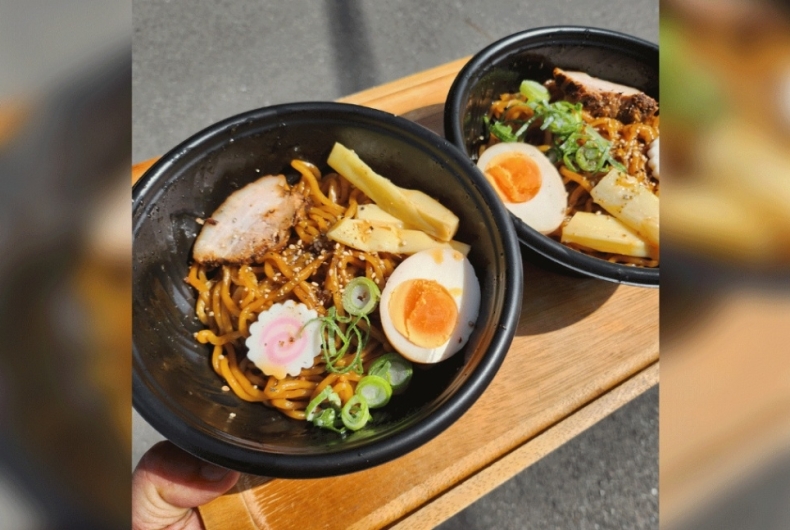 三嶋絶飯屋台 日家