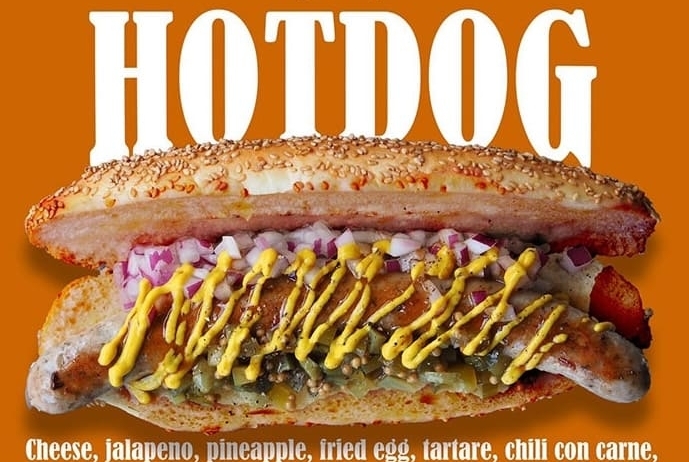 sausage stand BOND’S CAFE