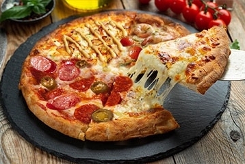 本格グリューワインとナポリピッツァのお店 　グラッツェ