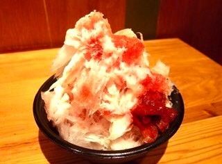 自家製 果肉入いちごミルクかき氷