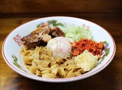 極太平打ち純手揉み麺 スタタマ！