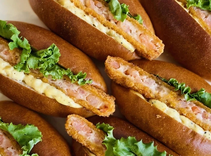 海老カツカルボナーラ