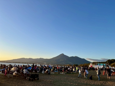 猪苗代湖と磐梯山。絶景ロケーションのオハラ☆ブレイクでいただく地元フェス飯