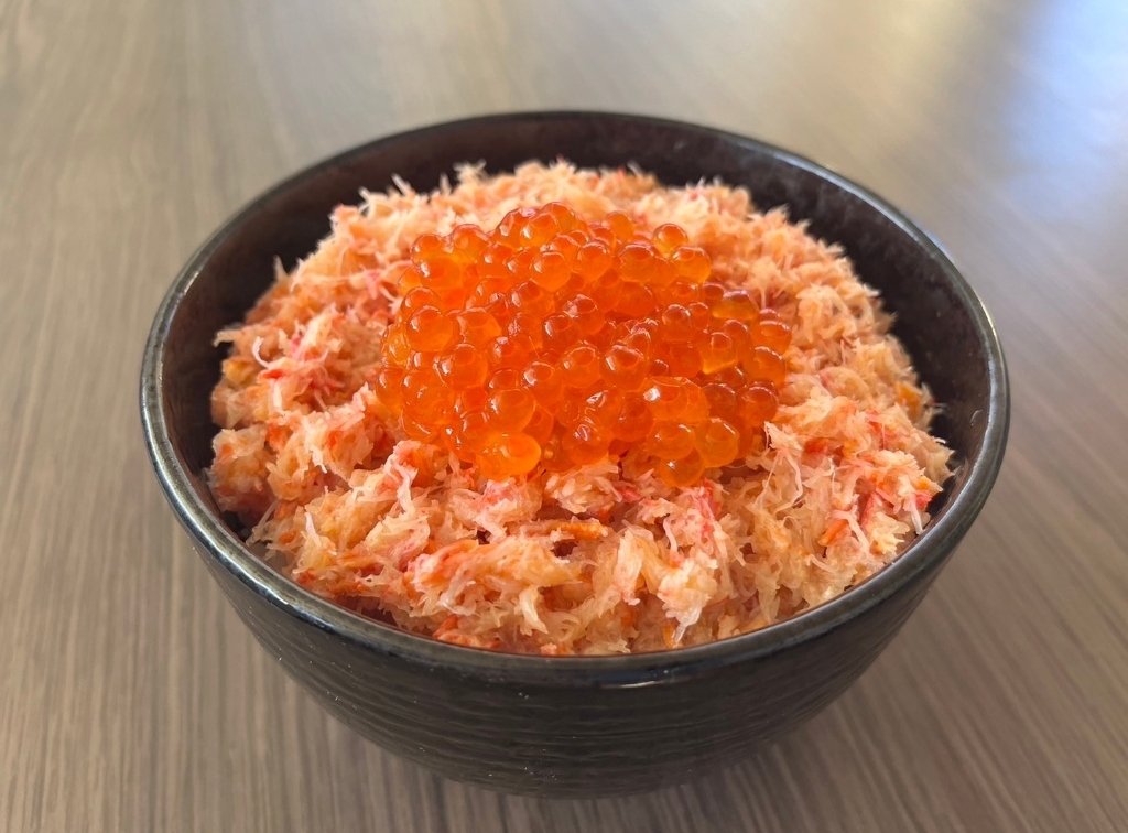 かにいくら丼