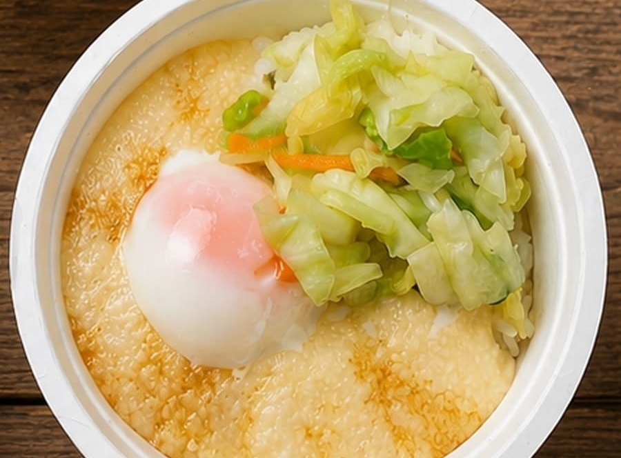 とろろめし 温玉のせ